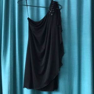 One shoulder dress